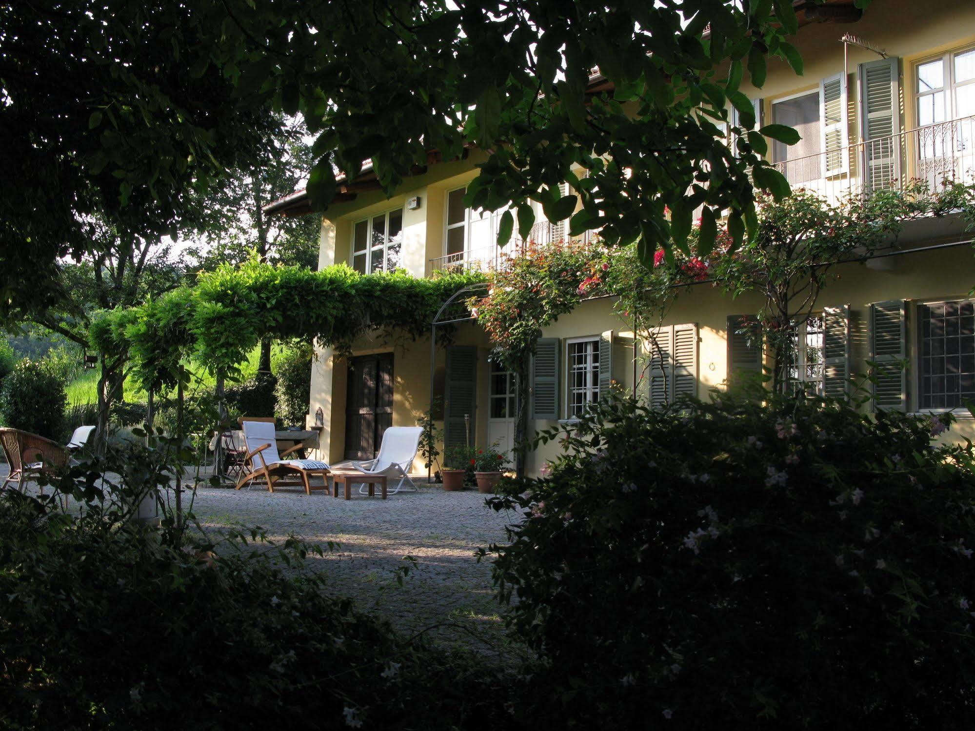 Sotto La Luna Bruna B&B Cocconato Buitenkant foto