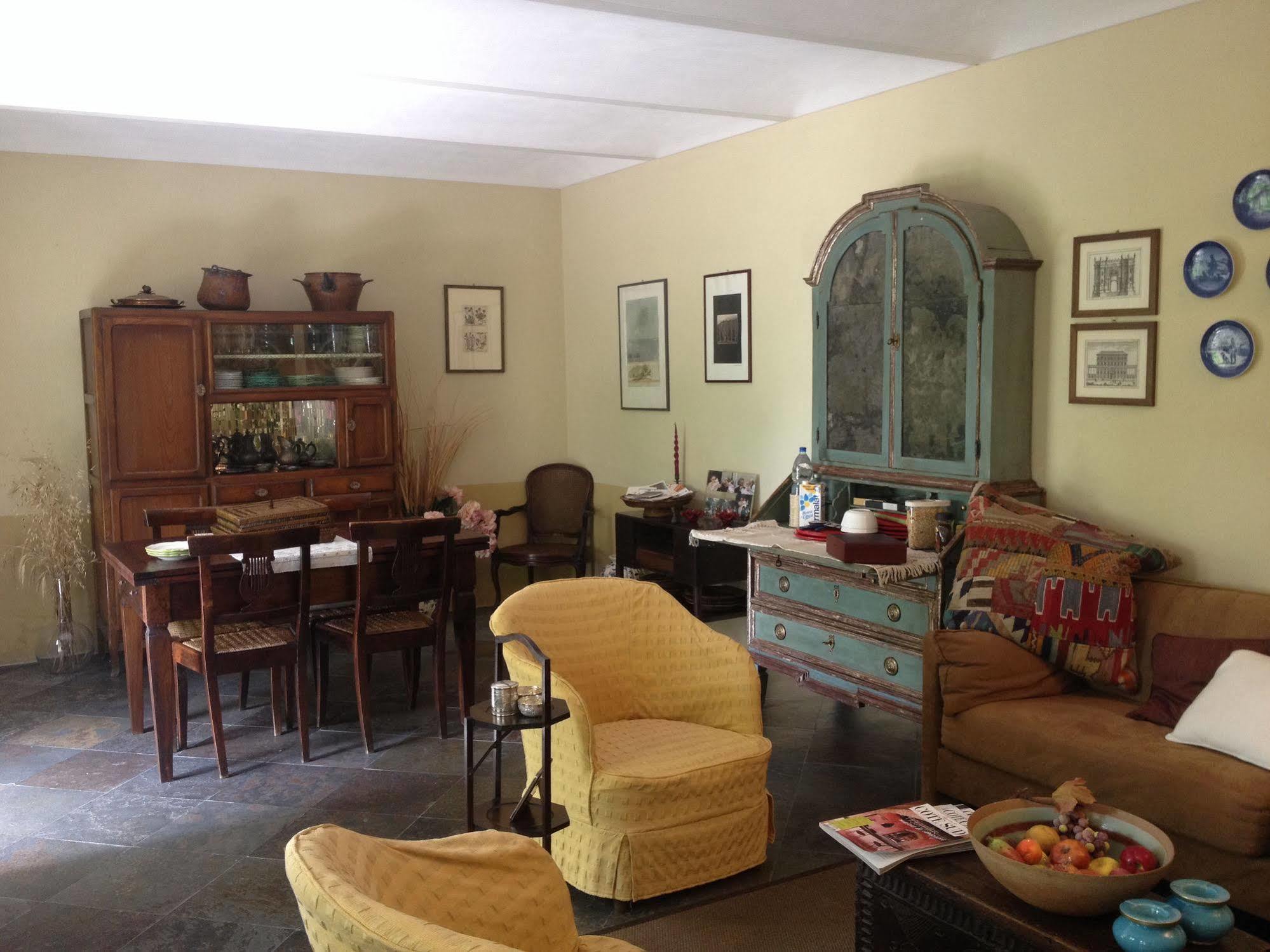 Sotto La Luna Bruna B&B Cocconato Buitenkant foto