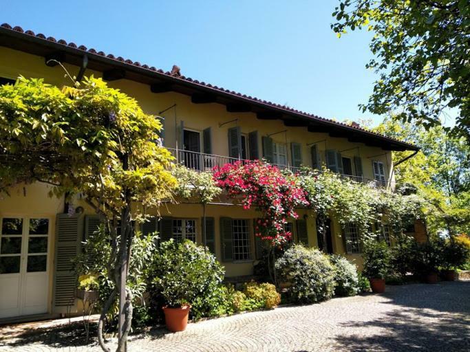 Sotto La Luna Bruna B&B Cocconato Buitenkant foto
